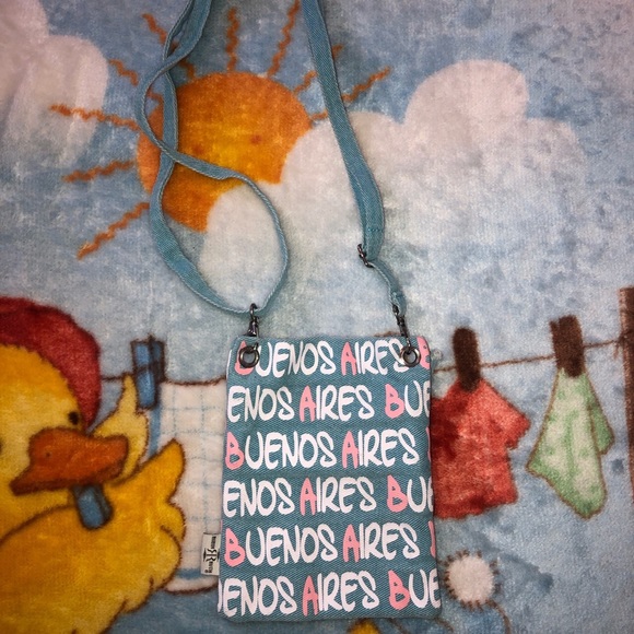 Robin Ruth Logo Bag - Picture 3 of 4